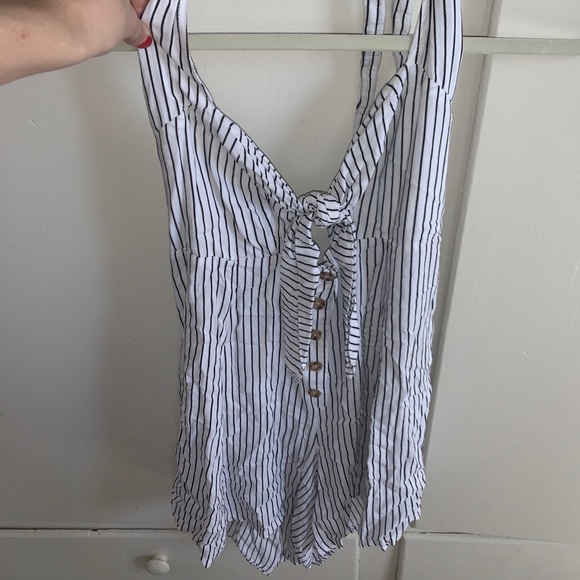 Volcom Dresses & Skirts - Volcom Romper!! Volcom Dresses & Skirts - Volcom Romper!!